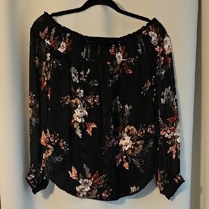 Floral Off-Shoulder Black Top